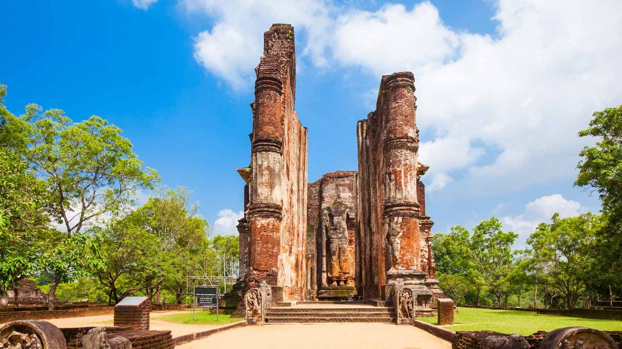 The east-central plain with Polonnaruwa marked